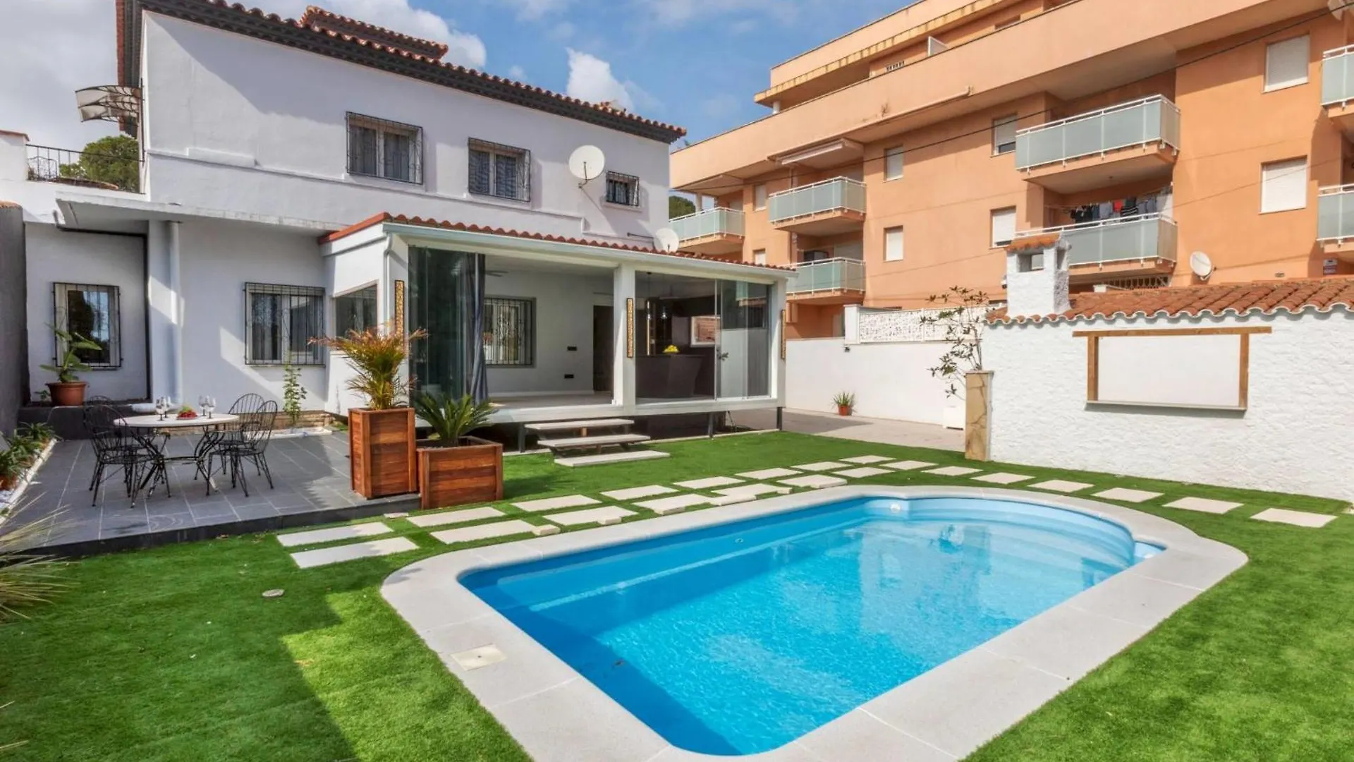 Villa Evian By Interhome Miami Playa