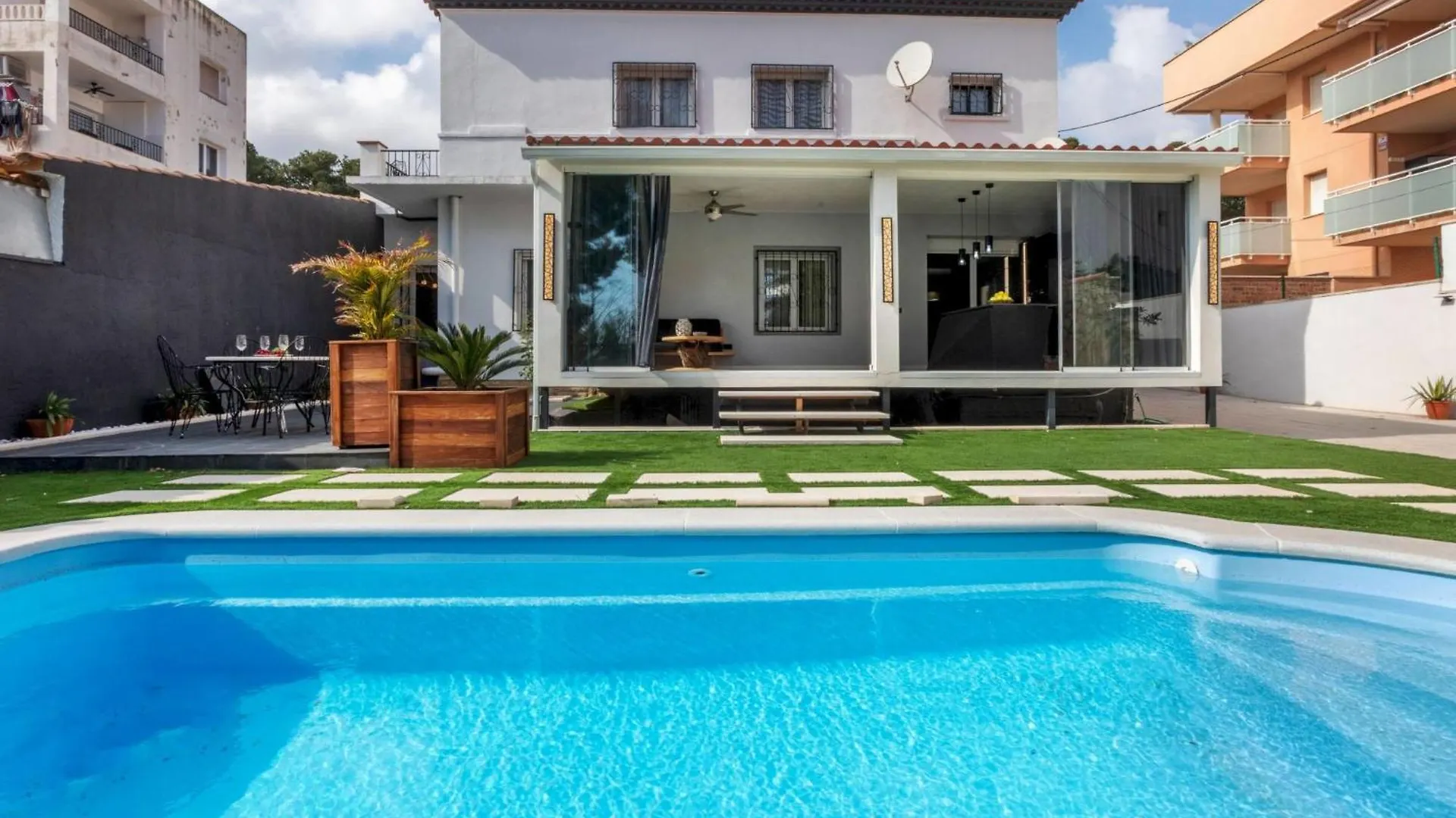 Villa Evian By Interhome Miami Playa